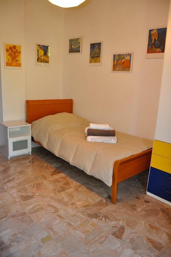 La Casa Di Sarita Apartment Pavia Exterior photo